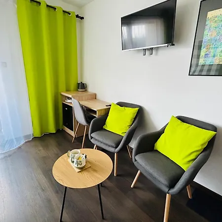 Noclegi Na Turystycznej-Noclegi W Sercu Uzdrowiska Kudowa Zdroj Exterior photo