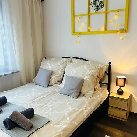 Noclegi Na Turystycznej-Noclegi W Sercu Uzdrowiska Kudowa Zdroj Exterior photo